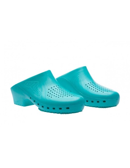 Calzuro Classic Verde Acqua – Zoccoli Sanitari Antiscivolo | Ultimo Numero 39/40